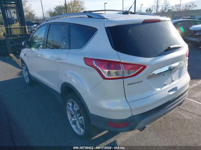 1FMCU0JX9EUD37565 Ford Escape Titanium