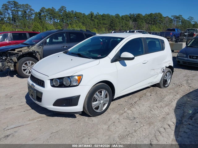 Chevrolet Sonic Ls Auto 2016 1G1JA6SH2G4175241 Image 2