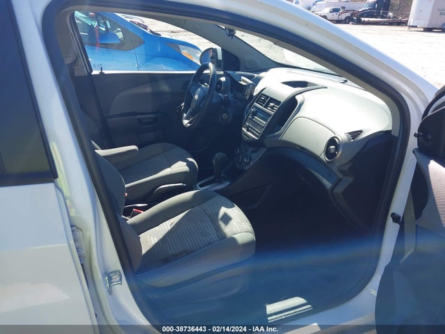 Chevrolet Sonic Ls Auto 2016 1G1JA6SH2G4175241 Image 5