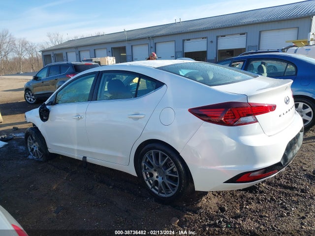 Hyundai Elantra Limited 2019 5NPD84LF8KH437011 Image 15