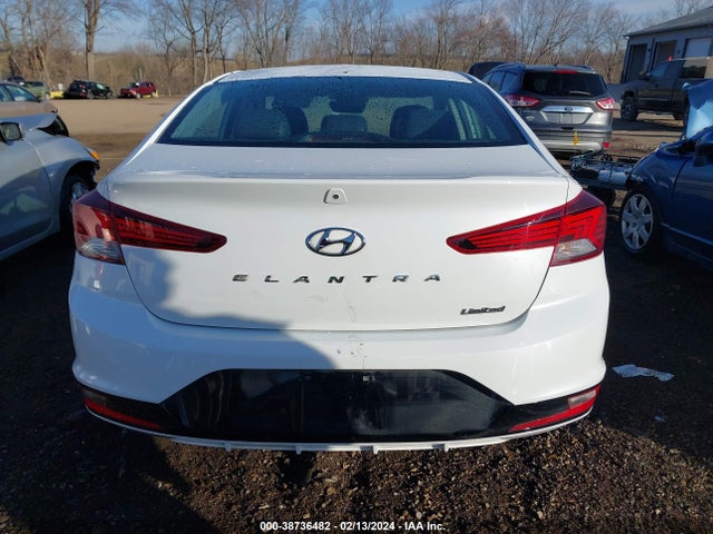 Hyundai Elantra Limited 2019 5NPD84LF8KH437011 Image 17