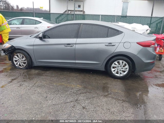 Hyundai ELANTRA SE 2018 5NPD74LF1JH349841 Image 15