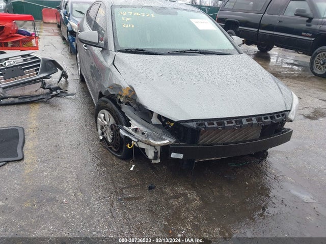 Hyundai ELANTRA SE 2018 5NPD74LF1JH349841 Image 6