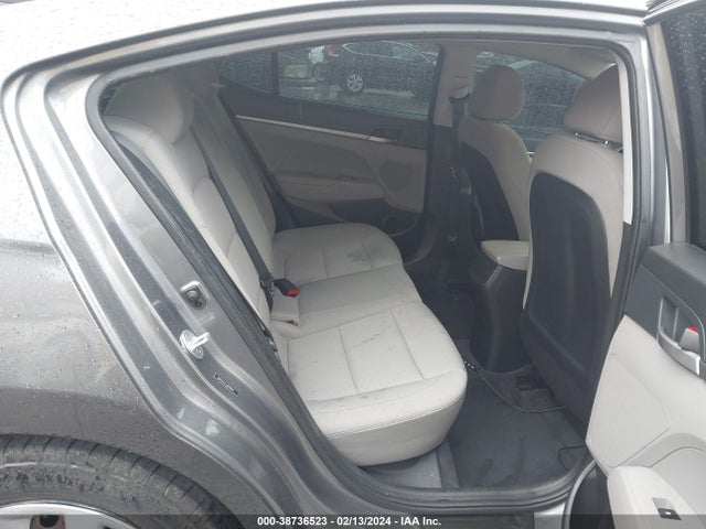Hyundai ELANTRA SE 2018 5NPD74LF1JH349841 Image 8