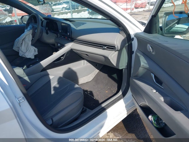 Hyundai ELANTRA SEL 2023 5NPLM4AG1PH094522 Image 5
