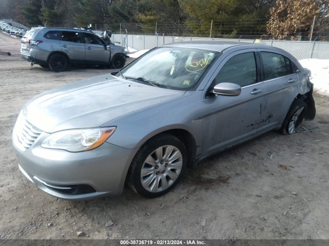 2013 CHRYSLER 200 LX VIN: 1C3CCBAB6DN560960