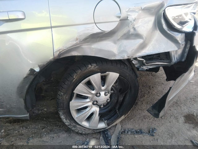 2013 CHRYSLER 200 LX VIN: 1C3CCBAB6DN560960