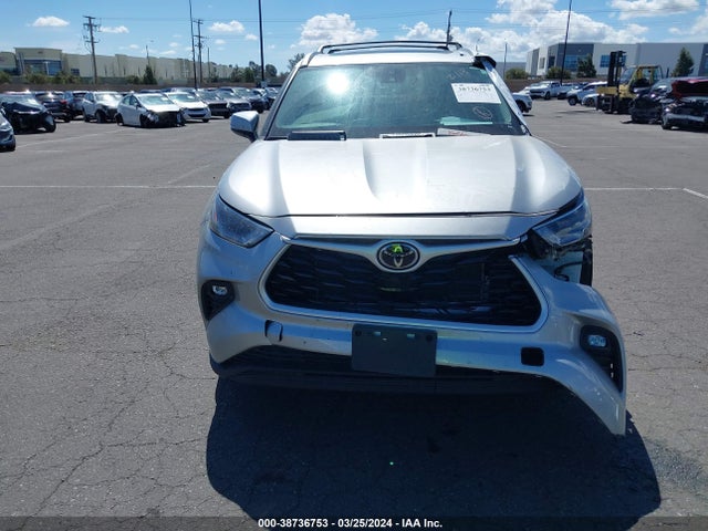 Toyota Highlander Xle 2022 5TDGZRAH9NS139853 Image 13