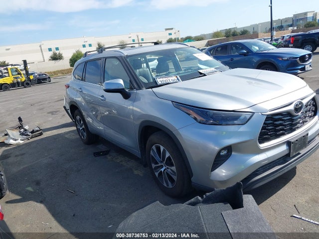 Toyota Highlander Xle 2022 5TDGZRAH9NS139853 Image 14