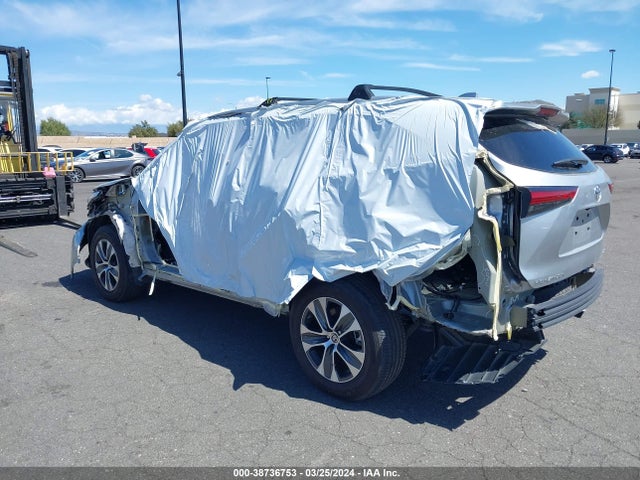Toyota Highlander Xle 2022 5TDGZRAH9NS139853 Image 3