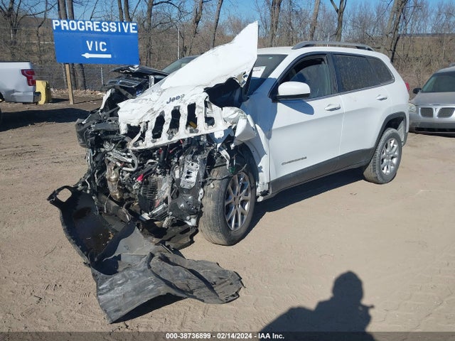 Jeep Cherokee Latitude 2016 1C4PJMCS3GW220241 Image 2