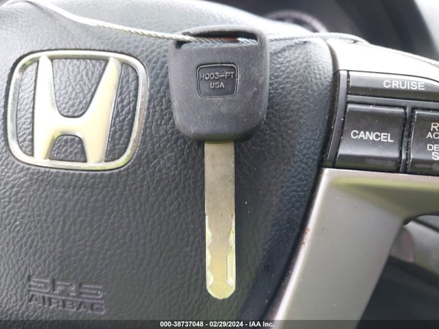 2008 HONDA ACCORD 2.4 LX VIN: 1HGCP263X8A021712
