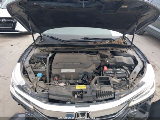 1HGCR3F95HA028944 Honda Accord Touring V6