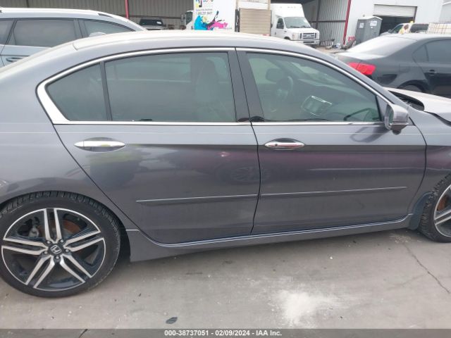 1HGCR3F95HA028944 Honda Accord Touring V6