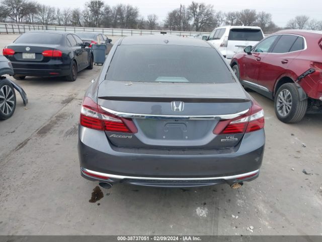 1HGCR3F95HA028944 Honda Accord Touring V6