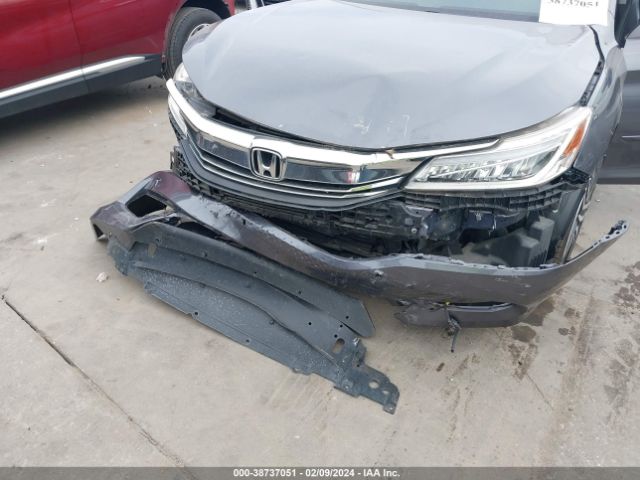 1HGCR3F95HA028944 Honda Accord Touring V6
