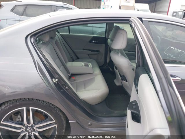1HGCR3F95HA028944 Honda Accord Touring V6