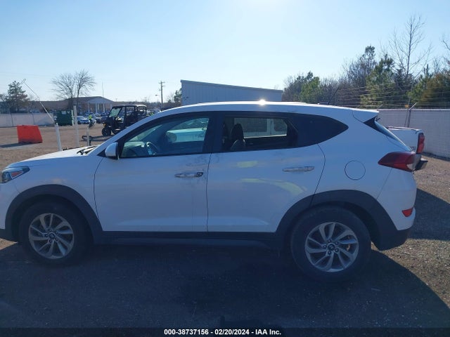 Hyundai TUCSON SE 2017 KM8J23A46HU340268 Image 13