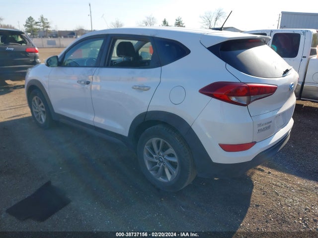Hyundai TUCSON SE 2017 KM8J23A46HU340268 Image 3