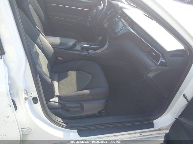 Toyota CAMRY LE 2020 4T1C11AK7LU881711 Image 5
