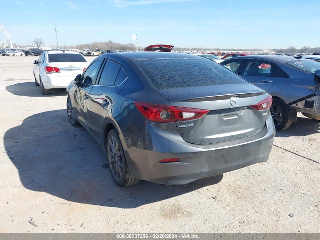 3MZBN1V37JM243013 Mazda Mazda3 Touring