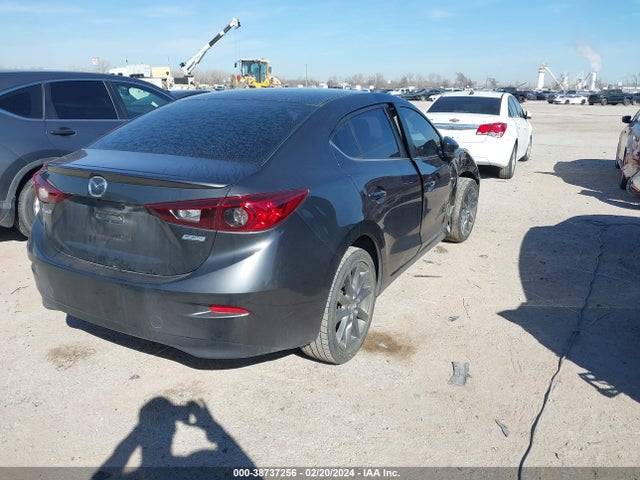3MZBN1V37JM243013 Mazda Mazda3 Touring