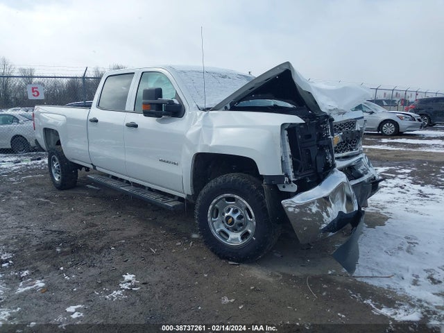 2019 1GC1KREG4KF129237 main image