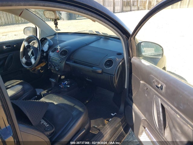 2009 VOLKSWAGEN NEW BEETLE 2.5L VIN: 3VWRW31C59M517768