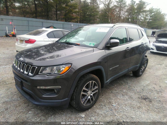 Jeep Compass Latitude 4x4 2018 3C4NJDBBXJT234997 Image 2