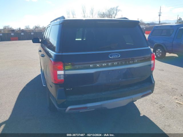 1FMJU1JT7NEA67322 Ford Expedition Xlt