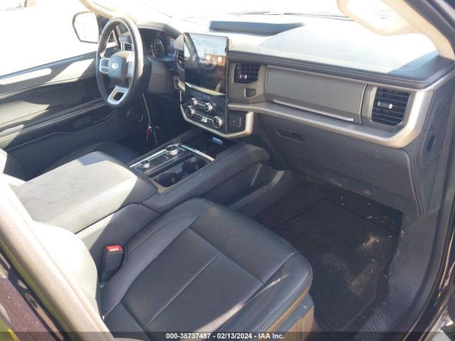 1FMJU1JT7NEA67322 Ford Expedition Xlt