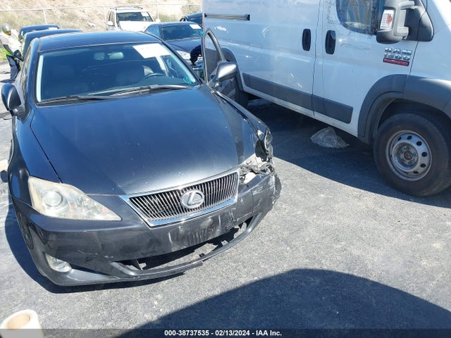 38737535 :رقم المزاد ، JTHBK262785078599 vin ، 2008 Lexus Is 250 مزاد بيع