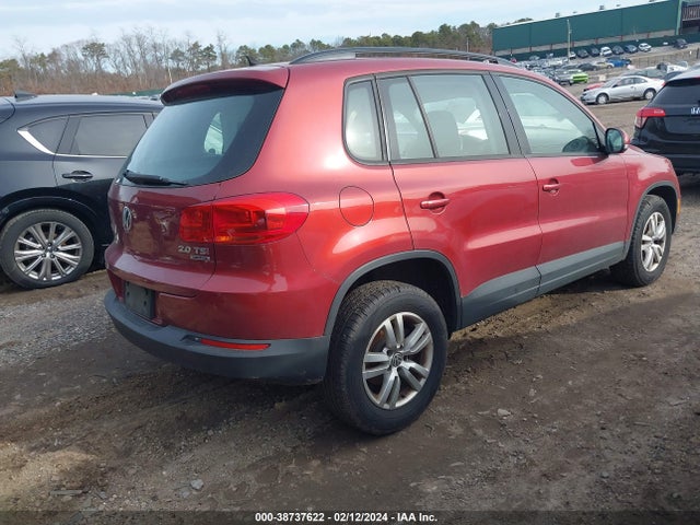 WVGBV7AXXFW039002 Volkswagen TIGUAN S