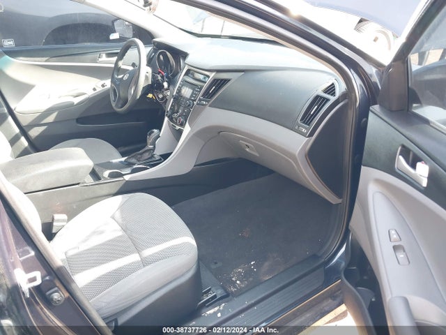 2013 HYUNDAI SONATA GLS VIN: 5NPEB4AC0DH692740