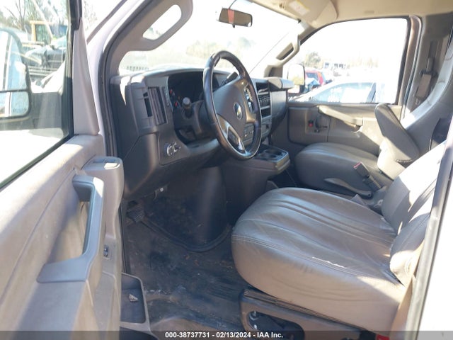 Chevrolet Express 2500 Work Van 2019 1GCWGAFP8K1190398 Image 5