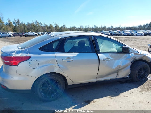 Ford FOCUS SE 2017 1FADP3F2XHL301270 Image 13