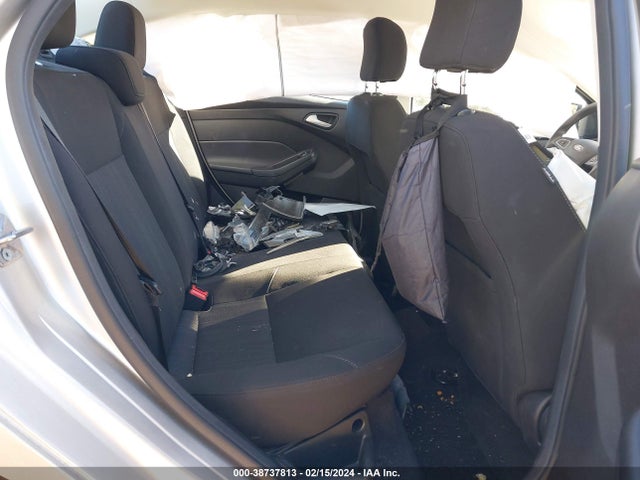 Ford FOCUS SE 2017 1FADP3F2XHL301270 Image 8