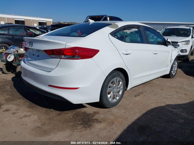 Hyundai ELANTRA SE 2017 5NPD74LF5HH086330 Image 4