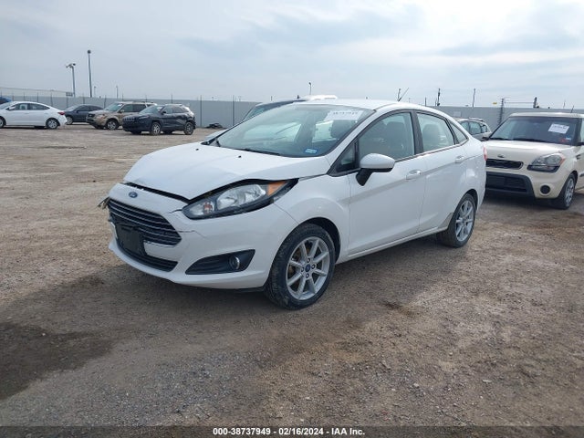 Ford FIESTA SE 2019 3FADP4BJ2KM150496 Image 2