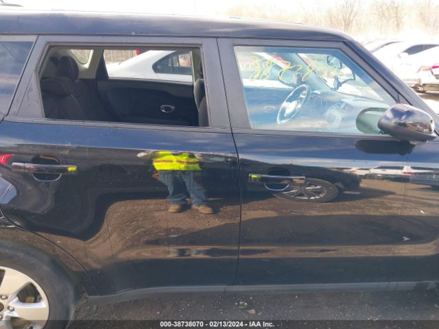 KNDJN2A28H7886766 KIA Soul