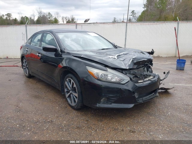 Nissan Altima 2.5 Sr 2017 1N4AL3AP4HC167731 Image 1
