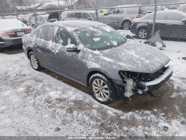 Volkswagen Passat 1.8t Wolfsburg Edition 2015 1VWAT7A33FC080444 Image 1