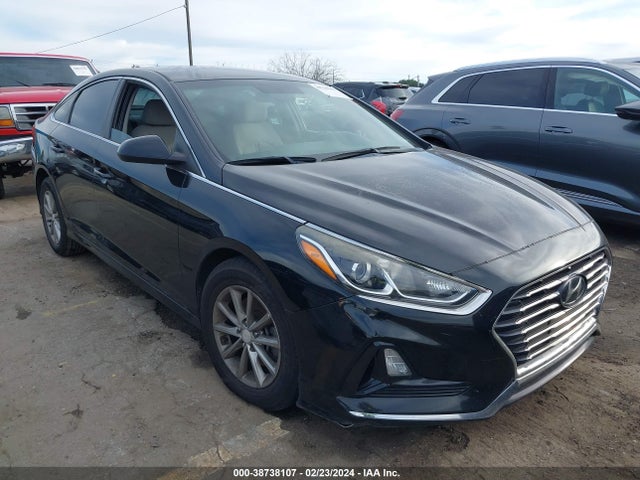 Hyundai SONATA SE 2018 5NPE24AF9JH644188 Image 1