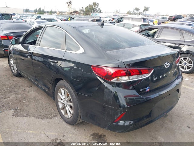 Hyundai SONATA SE 2018 5NPE24AF9JH644188 Image 3