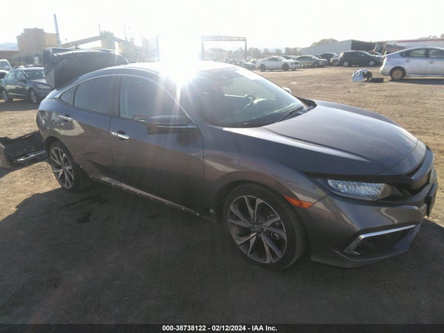2019 19XFC1F93KE209840 main image