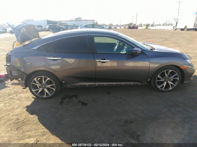 Honda Civic Touring 2019 19XFC1F93KE209840 Image 14
