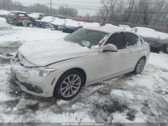 WBA8E5G53JNU47331 BMW 320i Xdrive