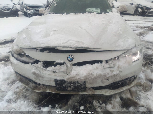BMW 320i Xdrive 2018 WBA8E5G53JNU47331 Image 6