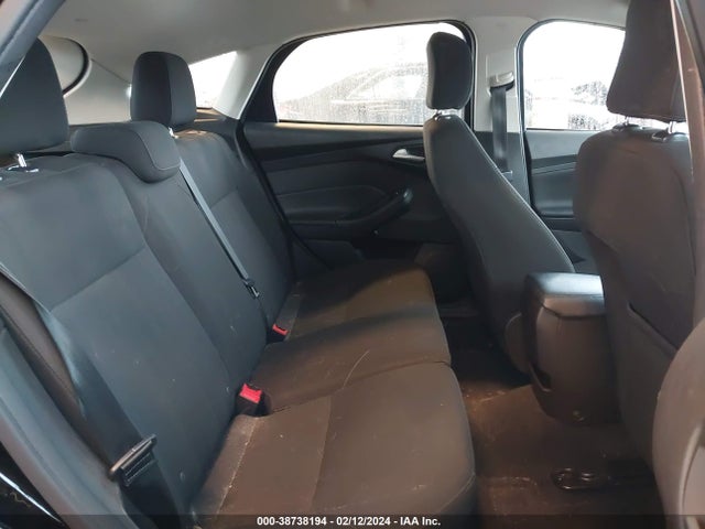 Ford FOCUS SE 2017 1FADP3K24HL258566 Image 8