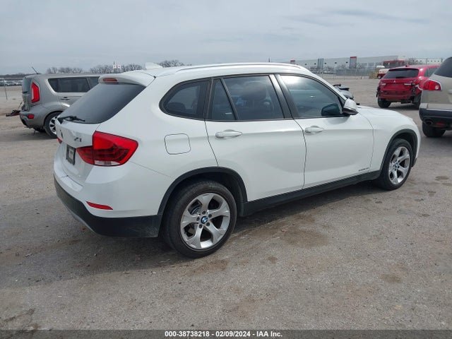 BMW X1 Sdrive28i 2014 WBAVM1C58EVW50757 Image 4